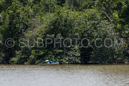 Photo de Croisière en bateau en bois sur la rivière Berau - Bornéo - Kalimantnan - Indonésie