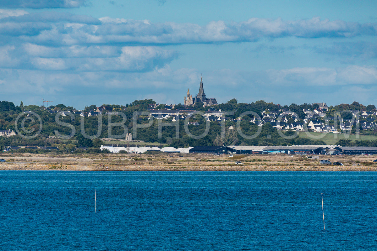 Collegiale Saint-Aubin of GuÃ©rande viewed from the sea